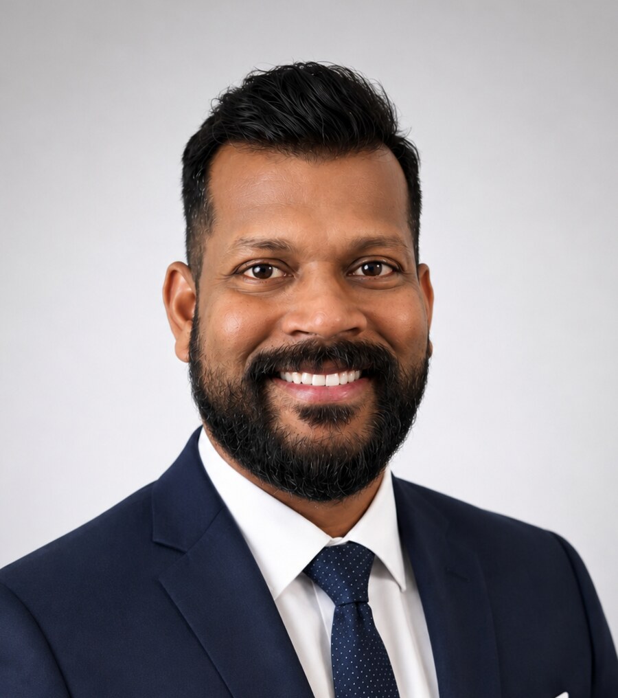 Ruban Kumarasamy, licensed insurance broker in Ontario